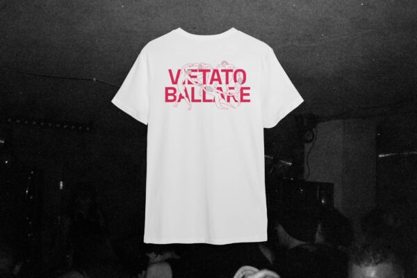 T-shirt MEET "Vietato Ballare" Bianca con dettaglio rosso